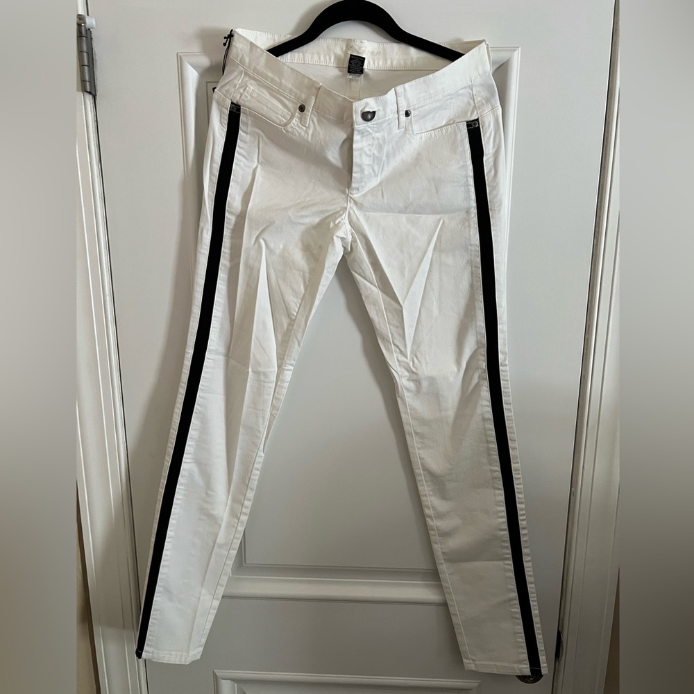 EUC Victoria’s Secret Siren White/Black Jean Pants